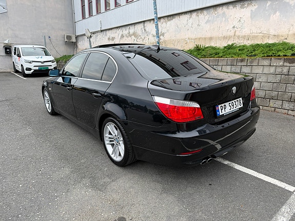 BMW 525i 6 of 30