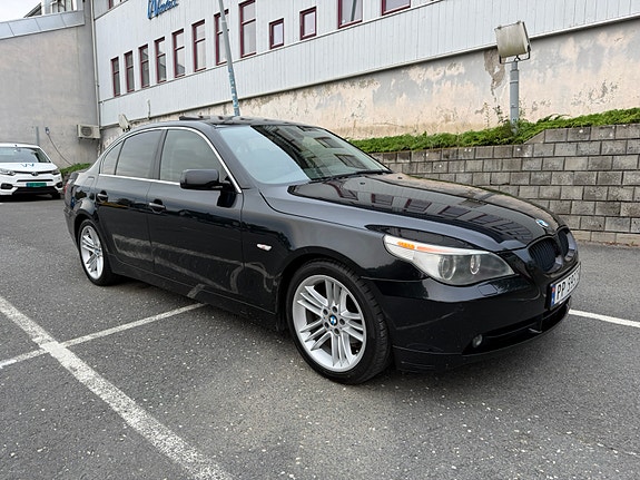 BMW 525i 11 of 30