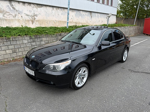 BMW 525i 2 of 30