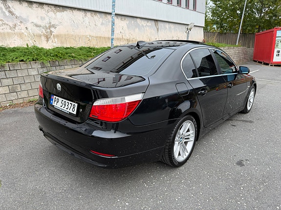 BMW 525i 8 of 30