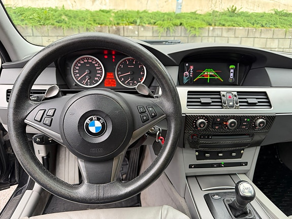 BMW 525i 24 of 30