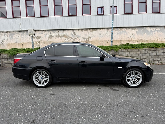 BMW 525i 10 of 30