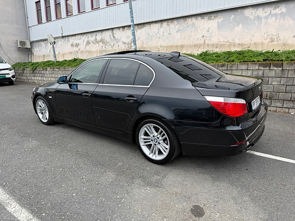 BMW 525i 5 of 30