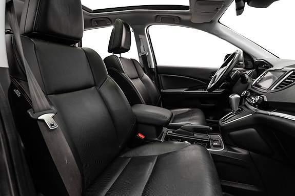 Honda CR-V 25 of 27