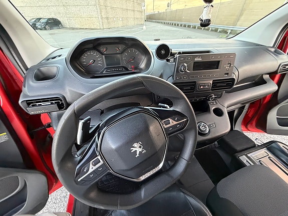 Peugeot Partner 24 of 30