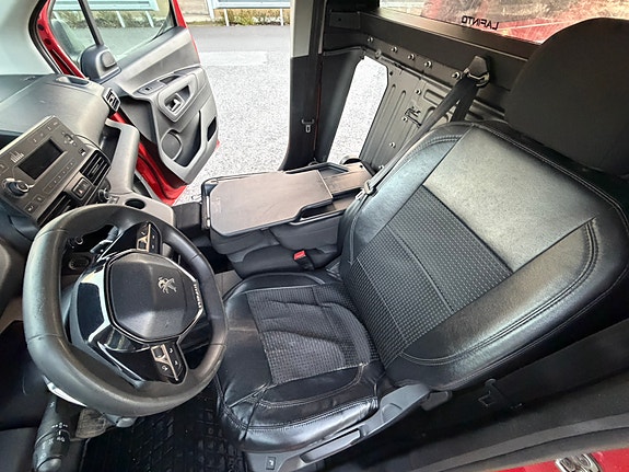 Peugeot Partner 26 of 30