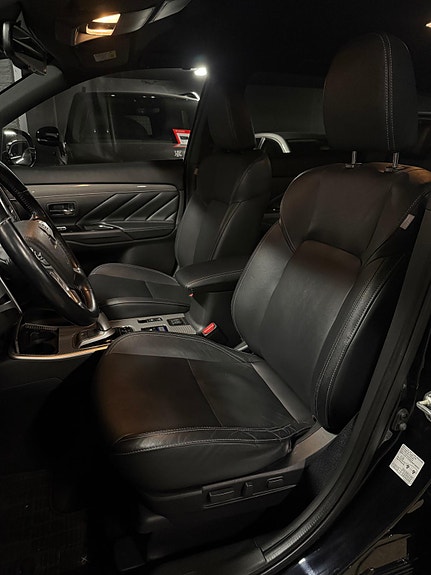 Mitsubishi Outlander 5 of 8
