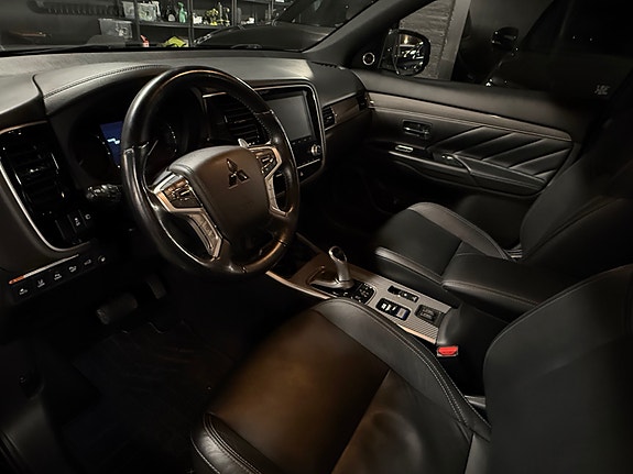 Mitsubishi Outlander 4 of 8