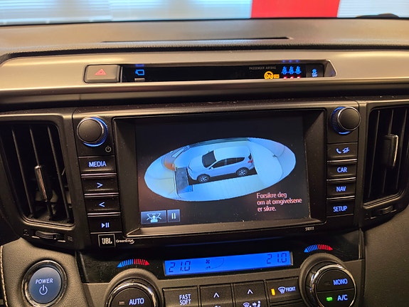 Toyota RAV4 28 of 30