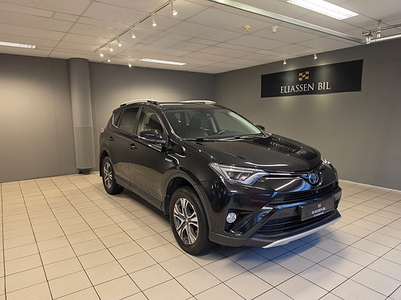 Toyota RAV4 10 of 30
