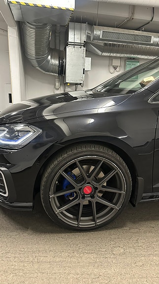 Volkswagen Golf VII 17 of 21