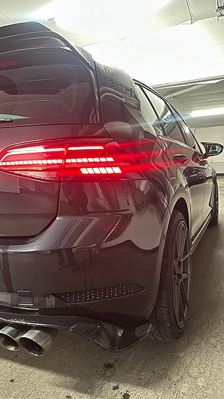 Volkswagen Golf VII 10 of 21