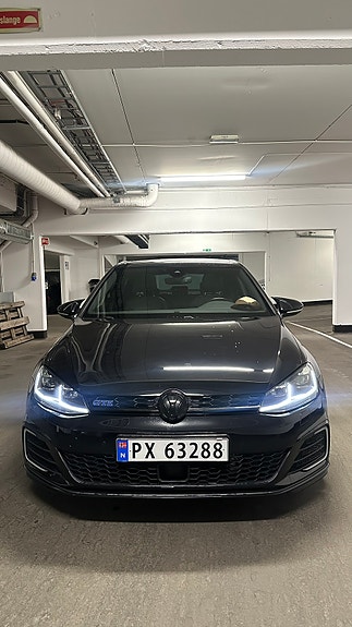 Volkswagen Golf VII 5 of 21
