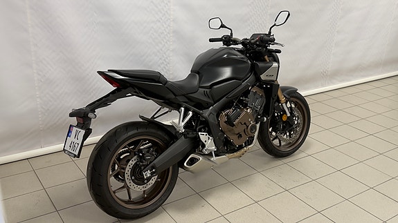 Honda CB 650 R 6 of 6