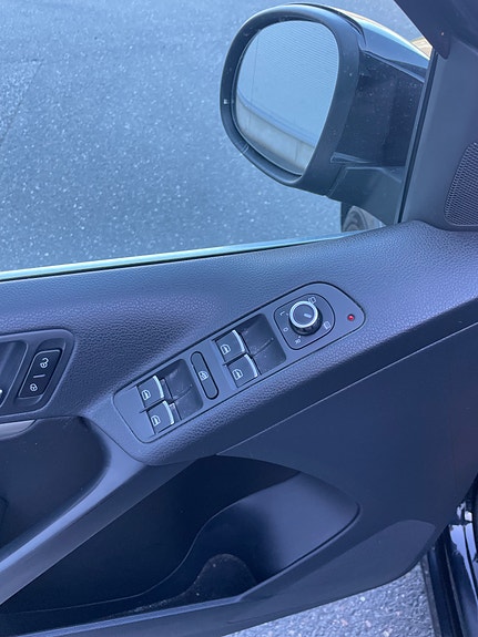 Volkswagen Tiguan 8 of 9