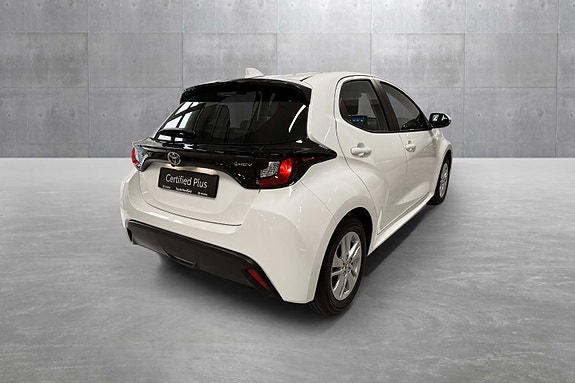 Toyota Yaris 5 of 19