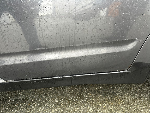 Toyota Prius 15 of 15