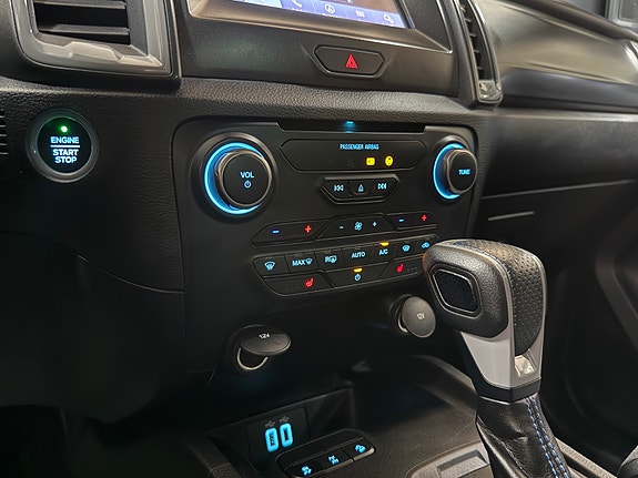 Ford Ranger Raptor 26 of 30