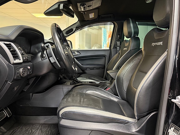 Ford Ranger Raptor 17 of 30