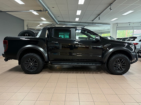 Ford Ranger Raptor 8 of 30