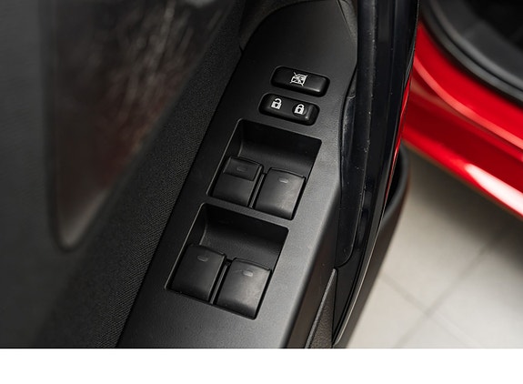 Toyota Auris 22 of 29