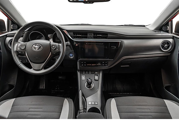 Toyota Auris 26 of 29
