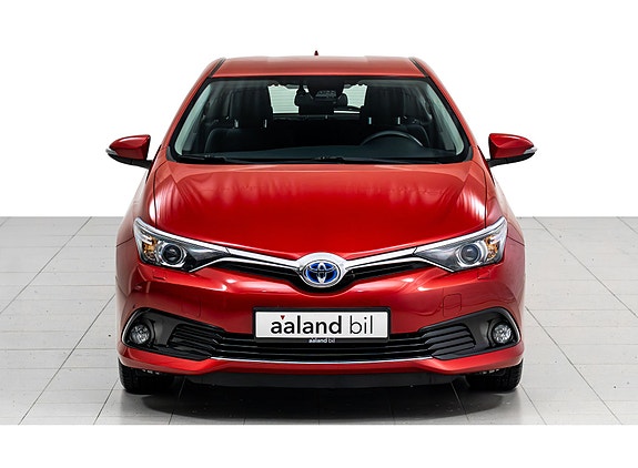 Toyota Auris 3 of 29