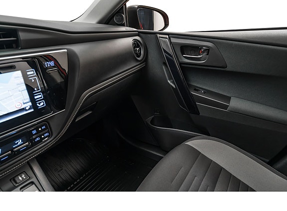 Toyota Auris 20 of 29