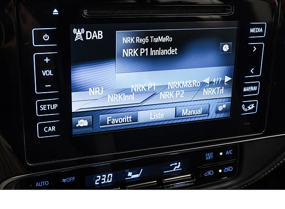 Toyota Auris 12 of 29