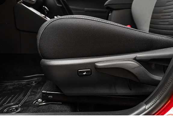 Toyota Auris 23 of 29