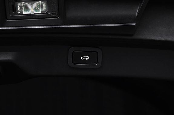 Jaguar I-PACE 8 of 25