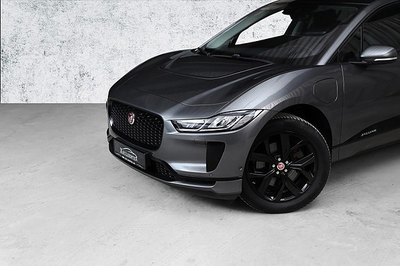 Jaguar I-PACE 4 of 25