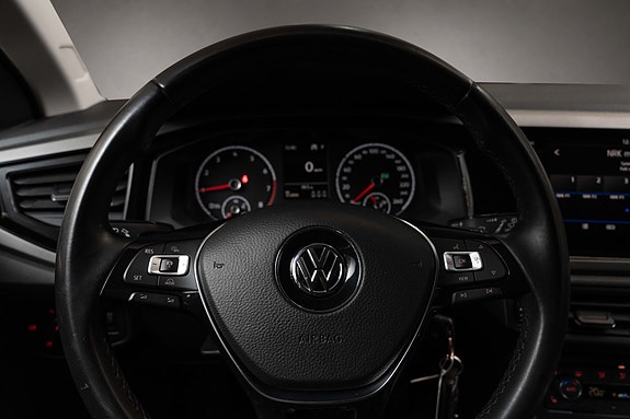 Volkswagen Polo 24 of 30