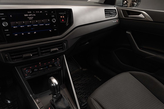 Volkswagen Polo 14 of 30