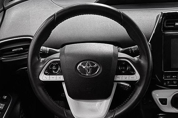 Toyota Prius 22 of 30