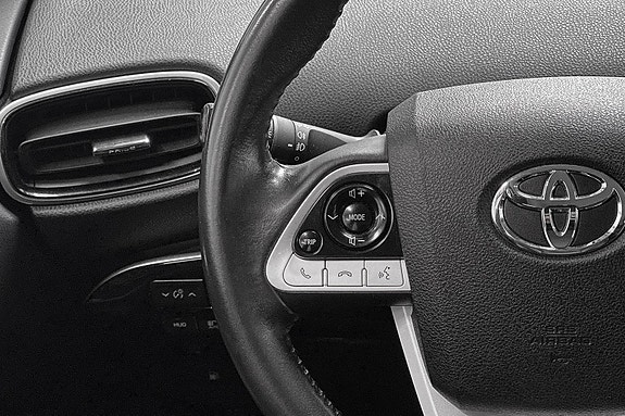 Toyota Prius 23 of 30
