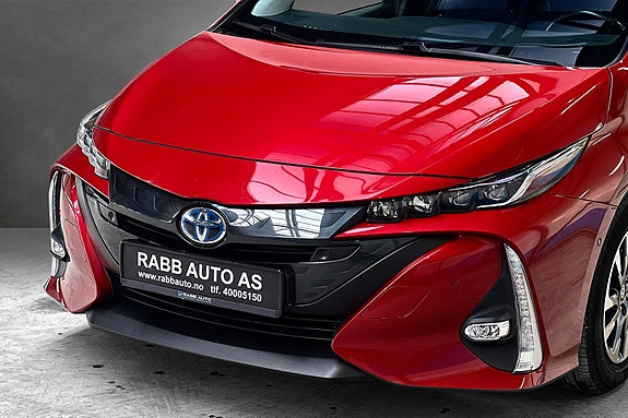 Toyota Prius 3 of 30