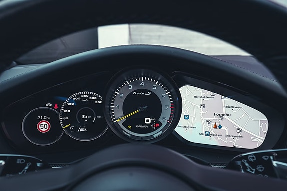 Porsche Panamera Turbo S 5 of 10