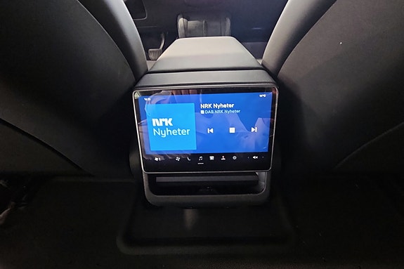 Tesla Model 3 14 of 19