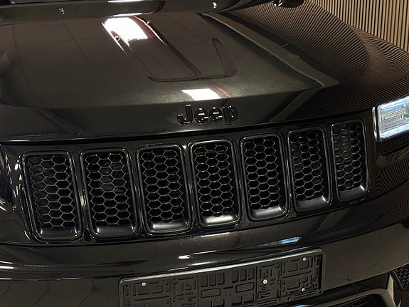 Jeep Grand Cherokee 7 of 30