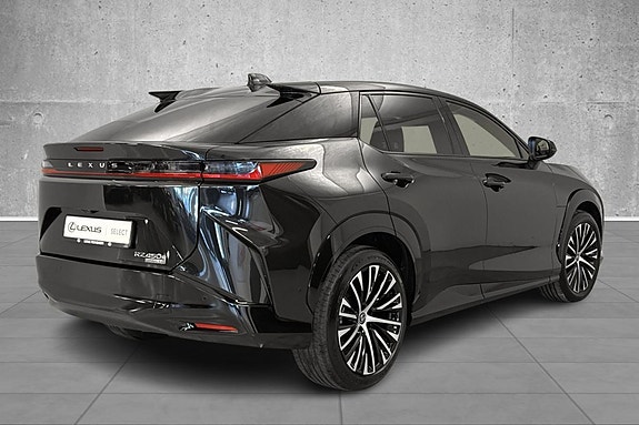 Lexus RZ450e 5 of 20