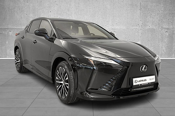 Lexus RZ450e 7 of 20