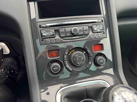 Peugeot 5008 10 of 26