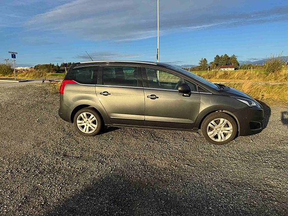 Peugeot 5008 4 of 26
