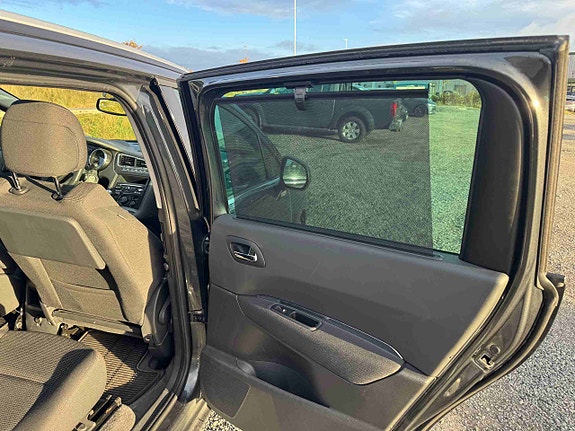 Peugeot 5008 15 of 26