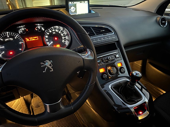 Peugeot 5008 7 of 26