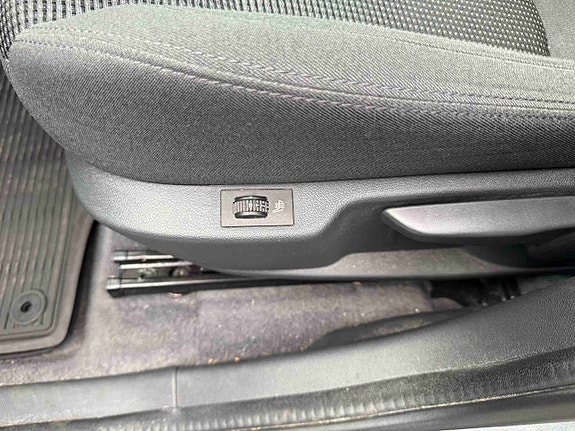 Peugeot 5008 12 of 26