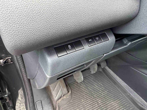 Peugeot 5008 14 of 26