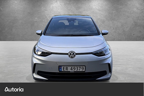 Volkswagen ID.3 2 of 18