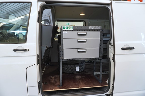 Volkswagen Transporter 23 of 29